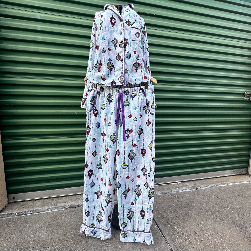 Van Winkle & Company Portuguese Flannel Pajama Vintage Holiday Balls Sleepwear